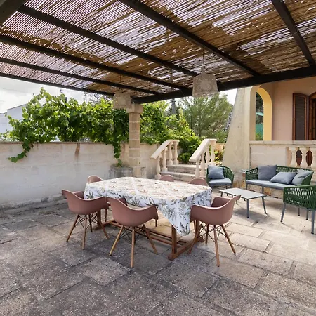 Semesterbostad Serra *