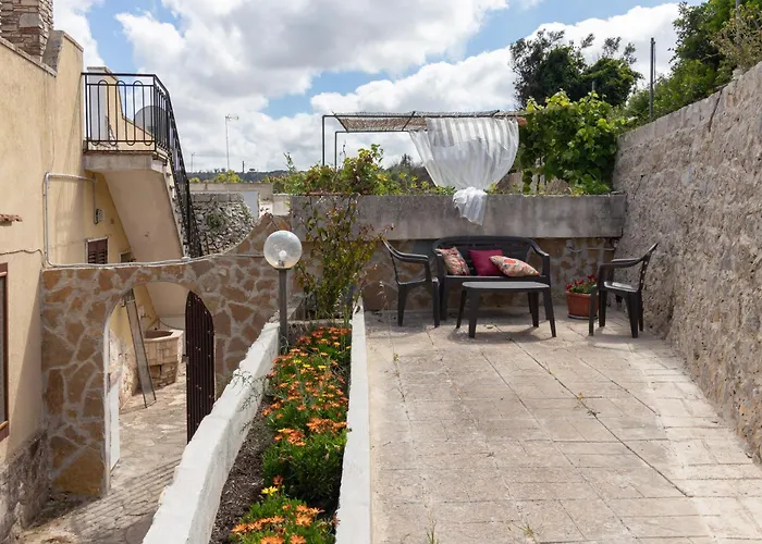 Serra מרינה סרה