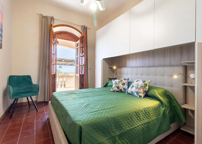 Serra מרינה סרה