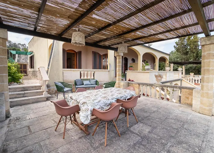 Serra מרינה סרה